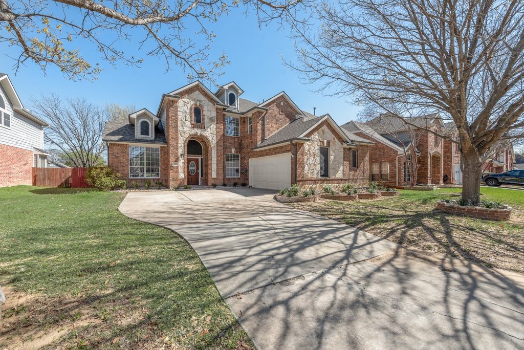 515 Suffolk Drive Grand Prairie TX 75052