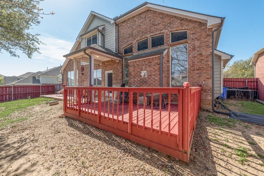 515 Suffolk Drive Grand Prairie TX 75052