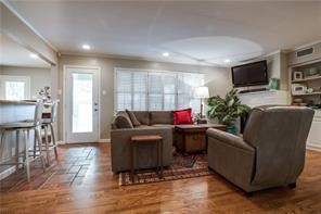 6310 Lange Circle Dallas TX 75214