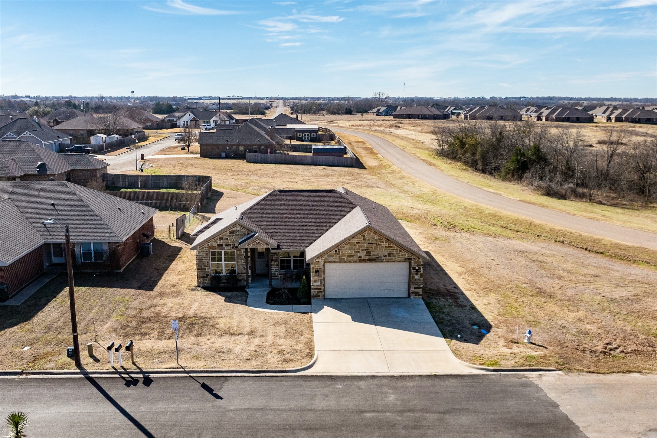 417 W Andrew Drive Mabank TX 75147