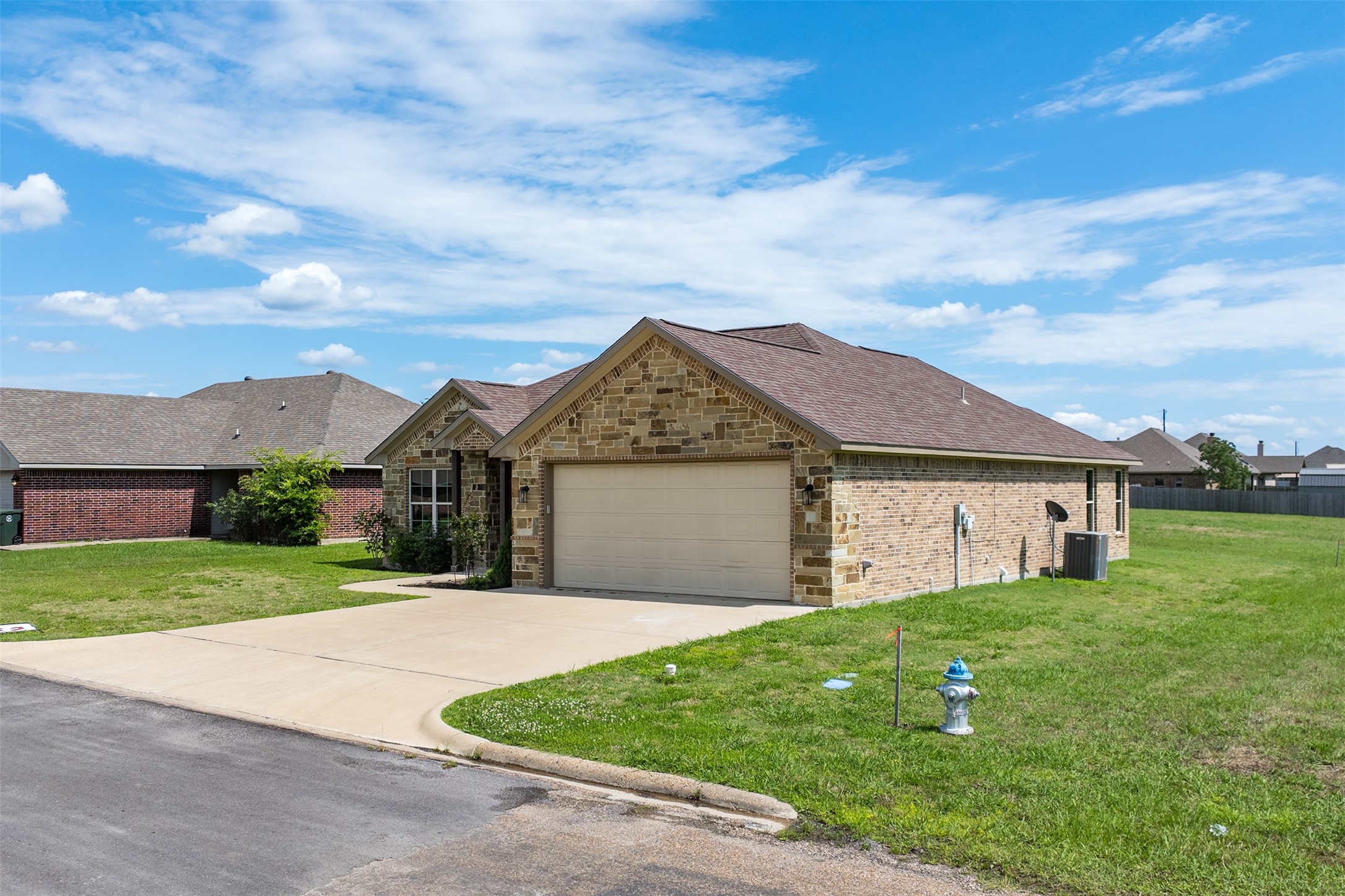 417 W Andrew Drive Mabank TX 75147