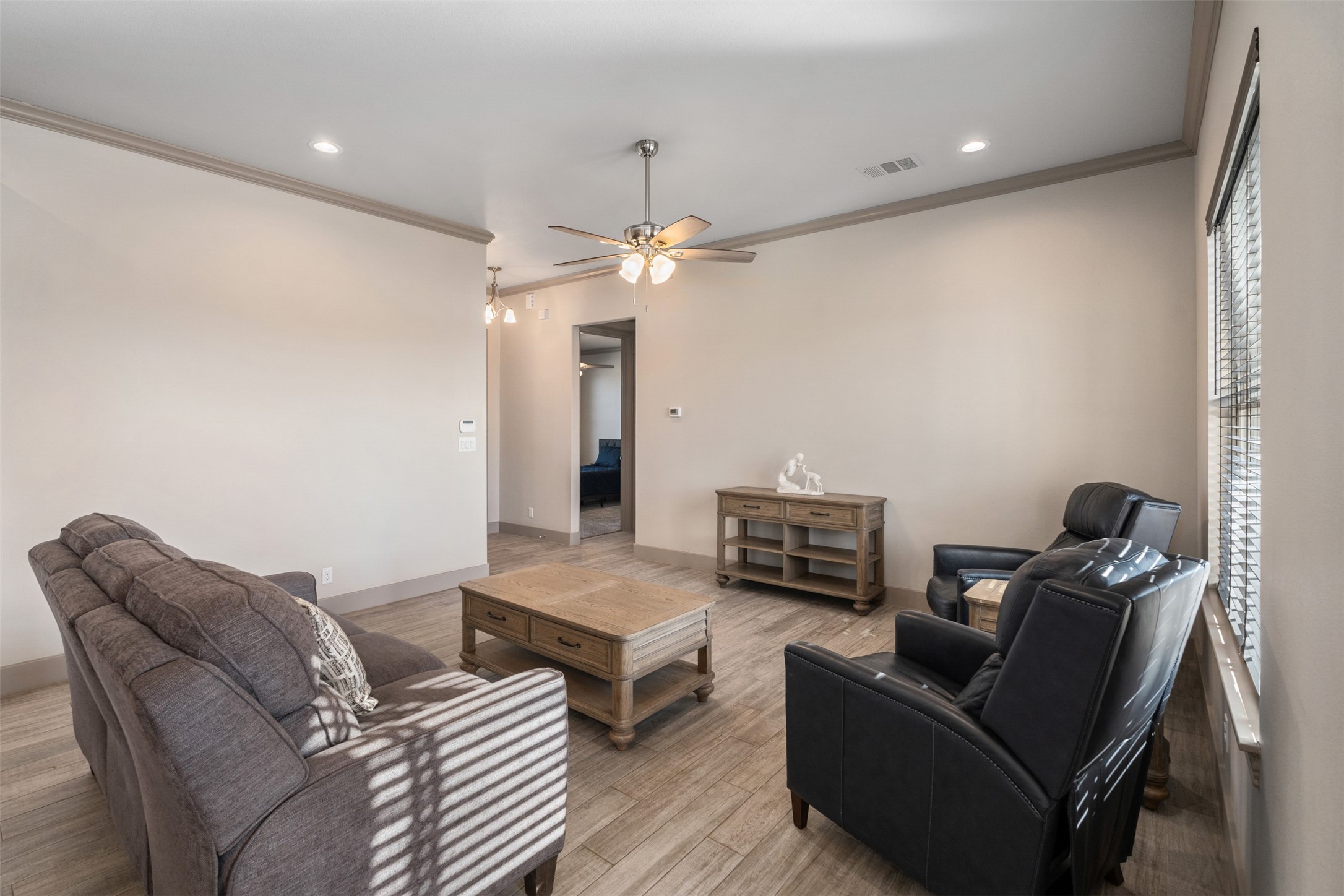 417 W Andrew Drive Mabank TX 75147