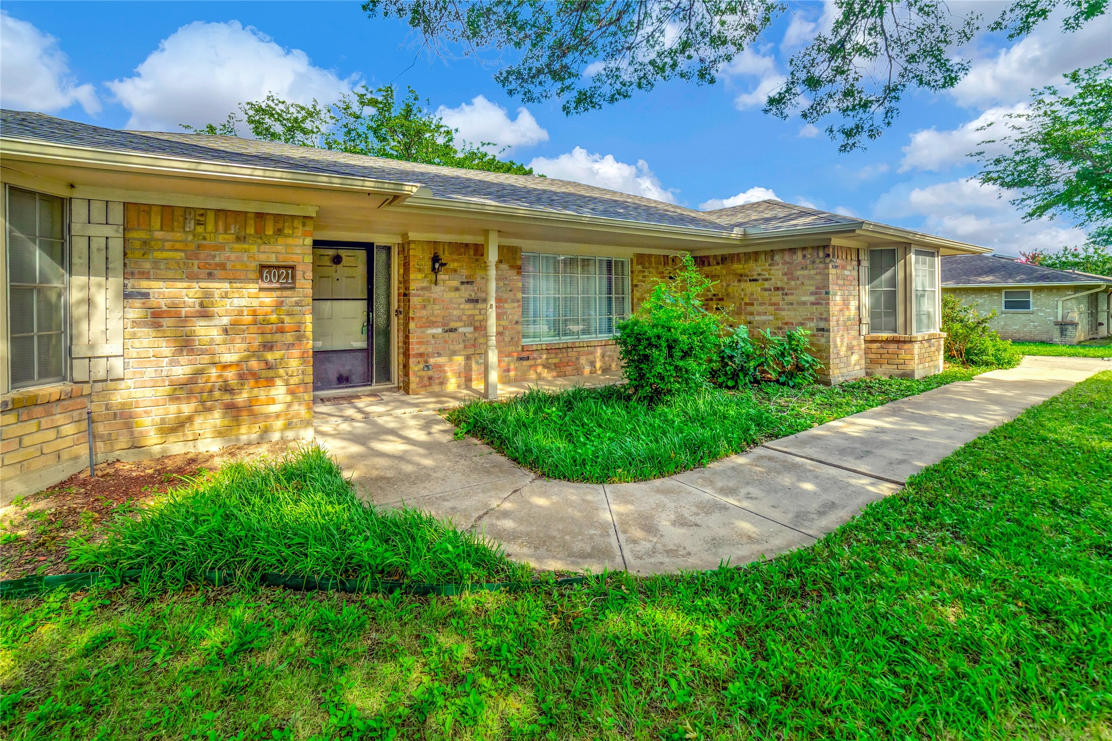 6021 Sycamore Creek Road Edgecliff Village TX 76134