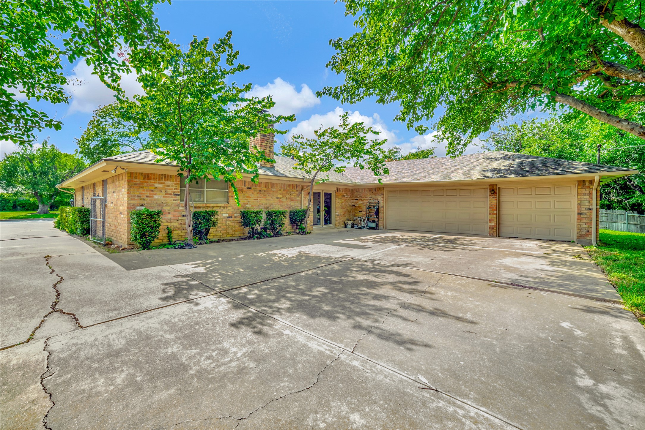6021 Sycamore Creek Road Edgecliff Village TX 76134