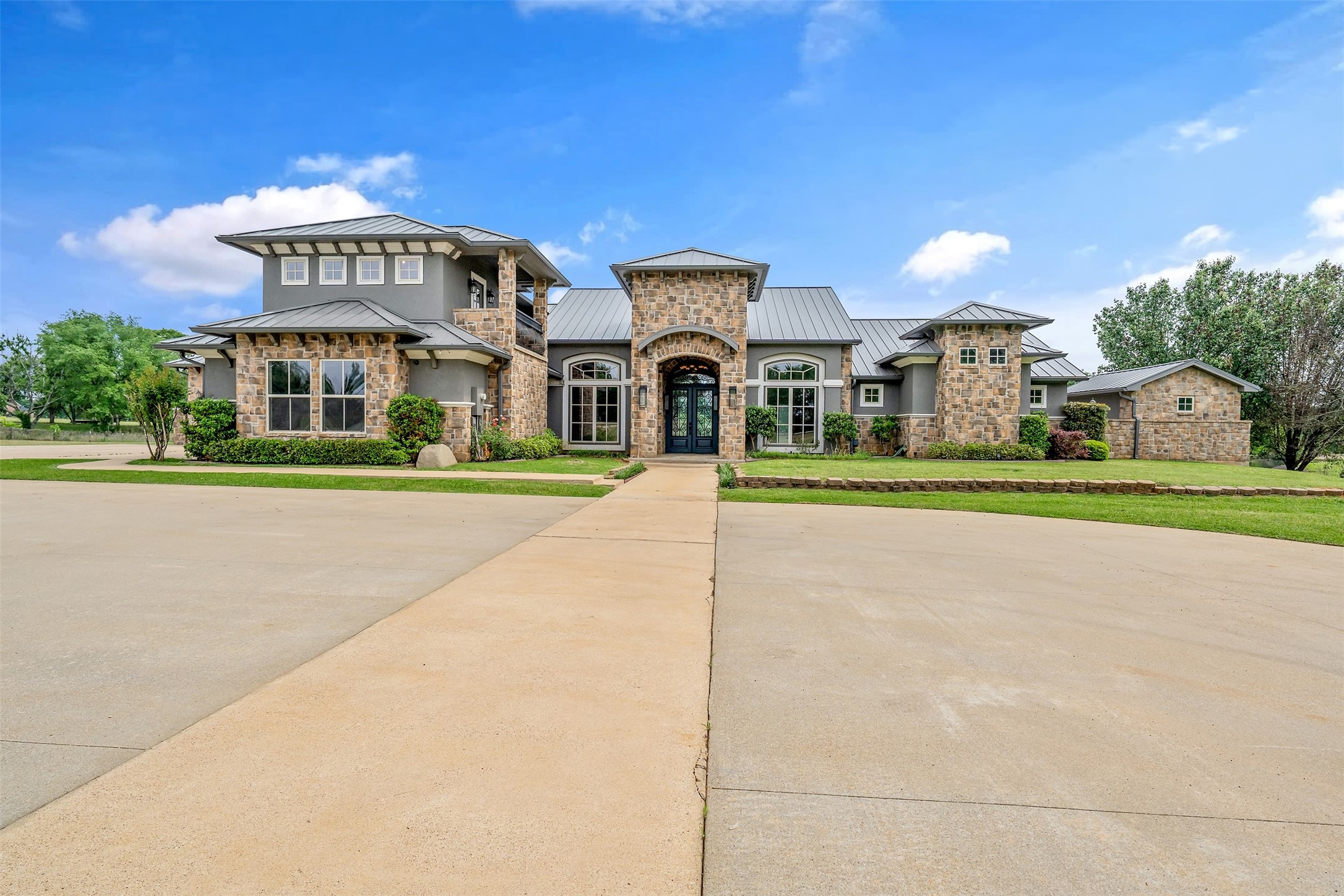 20389 County Road 178 Flint TX 75762