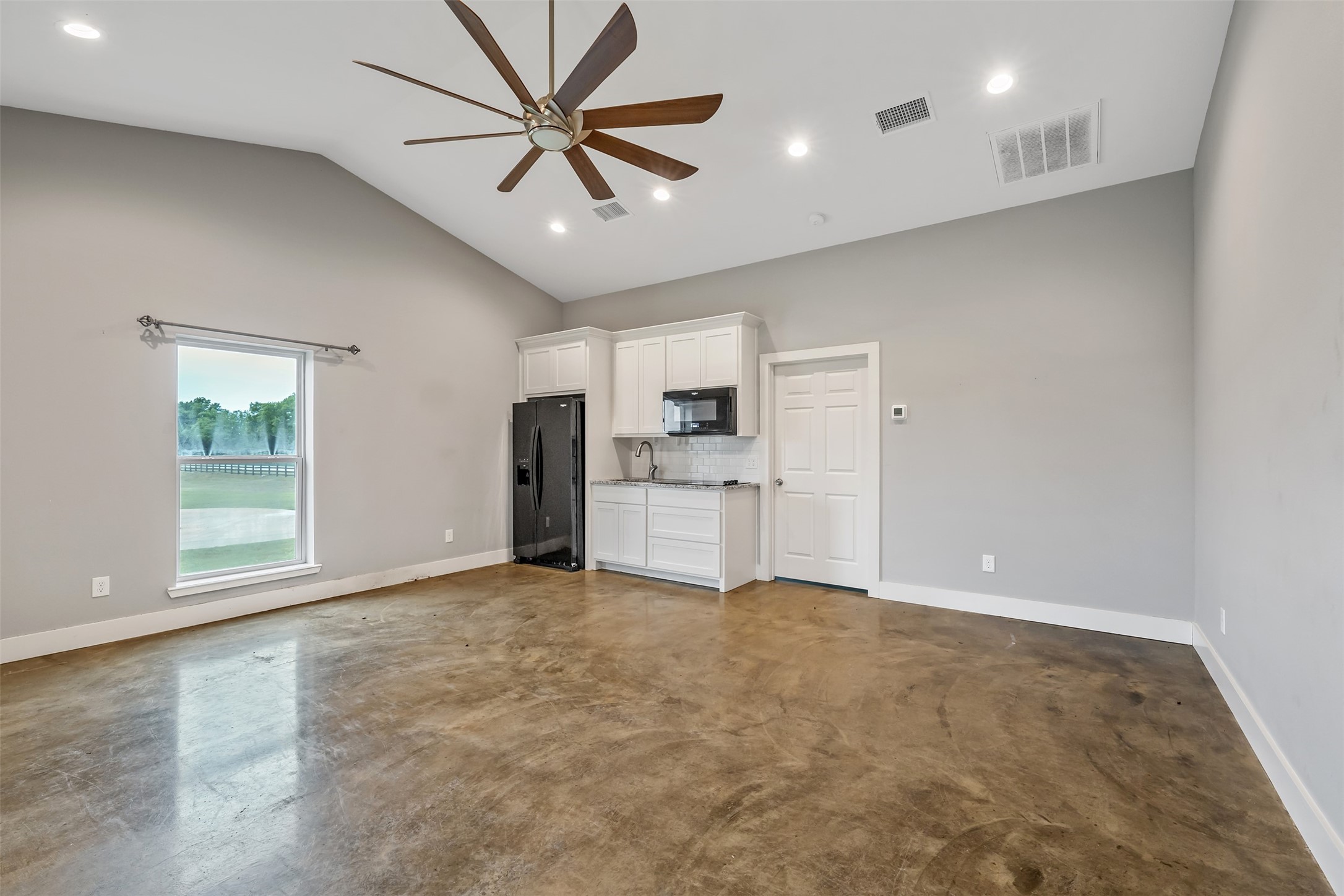 20389 County Road 178 Flint TX 75762