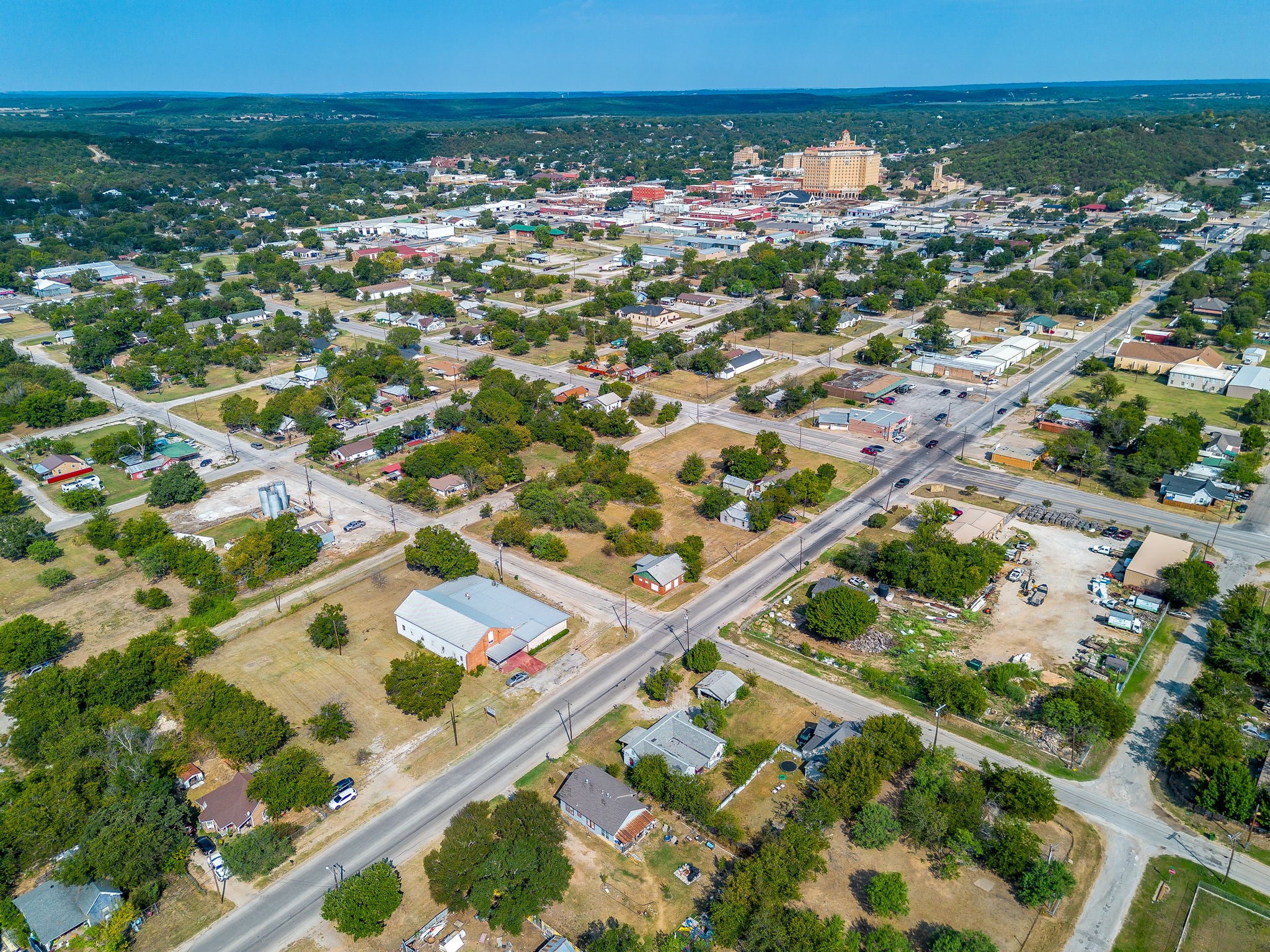 905 6th Avenue SE Mineral Wells TX 76067