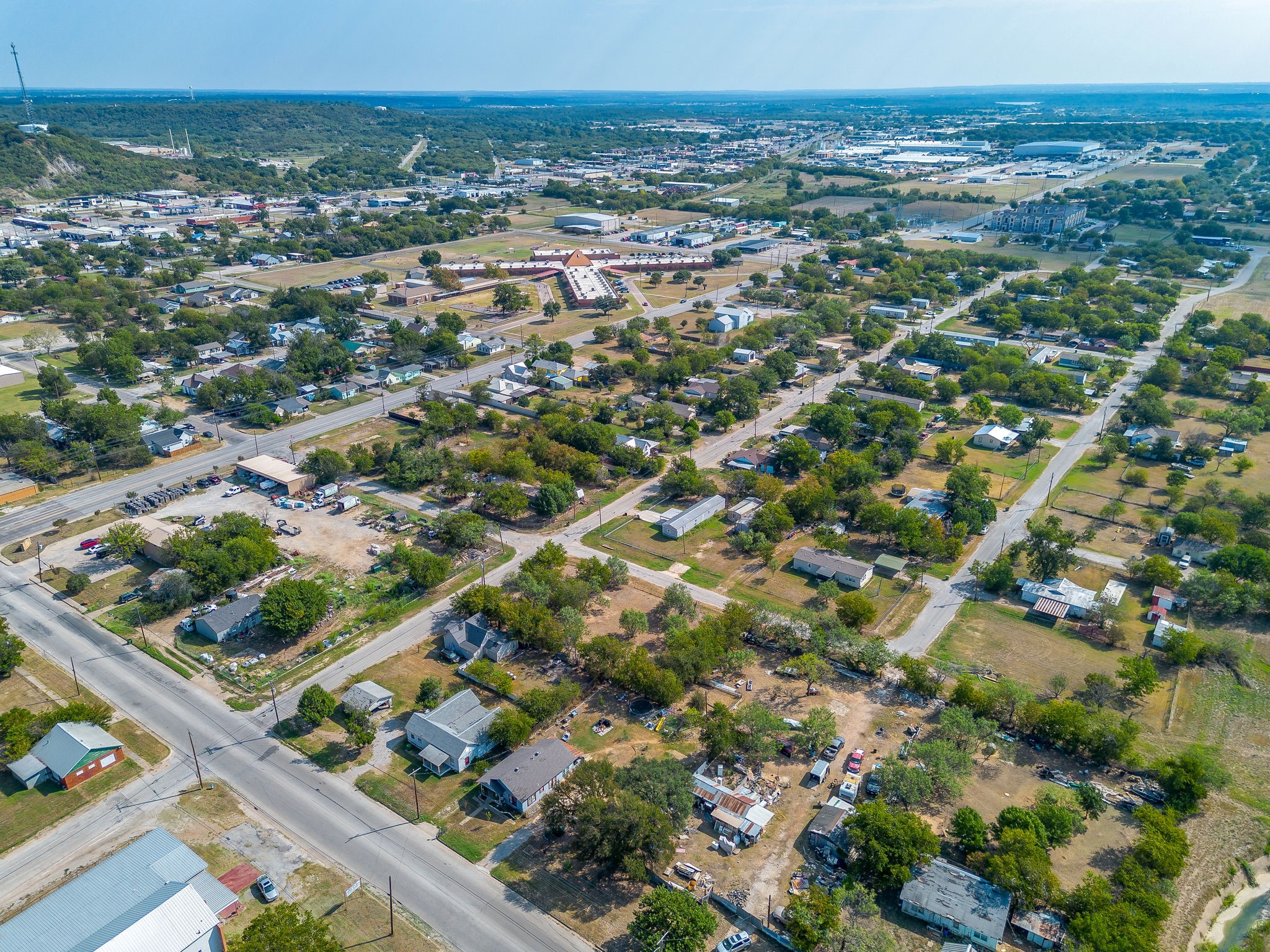 905 6th Avenue SE Mineral Wells TX 76067
