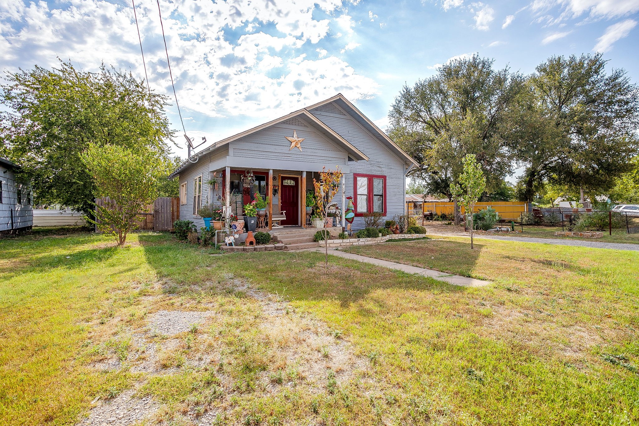 905 6th Avenue SE Mineral Wells TX 76067
