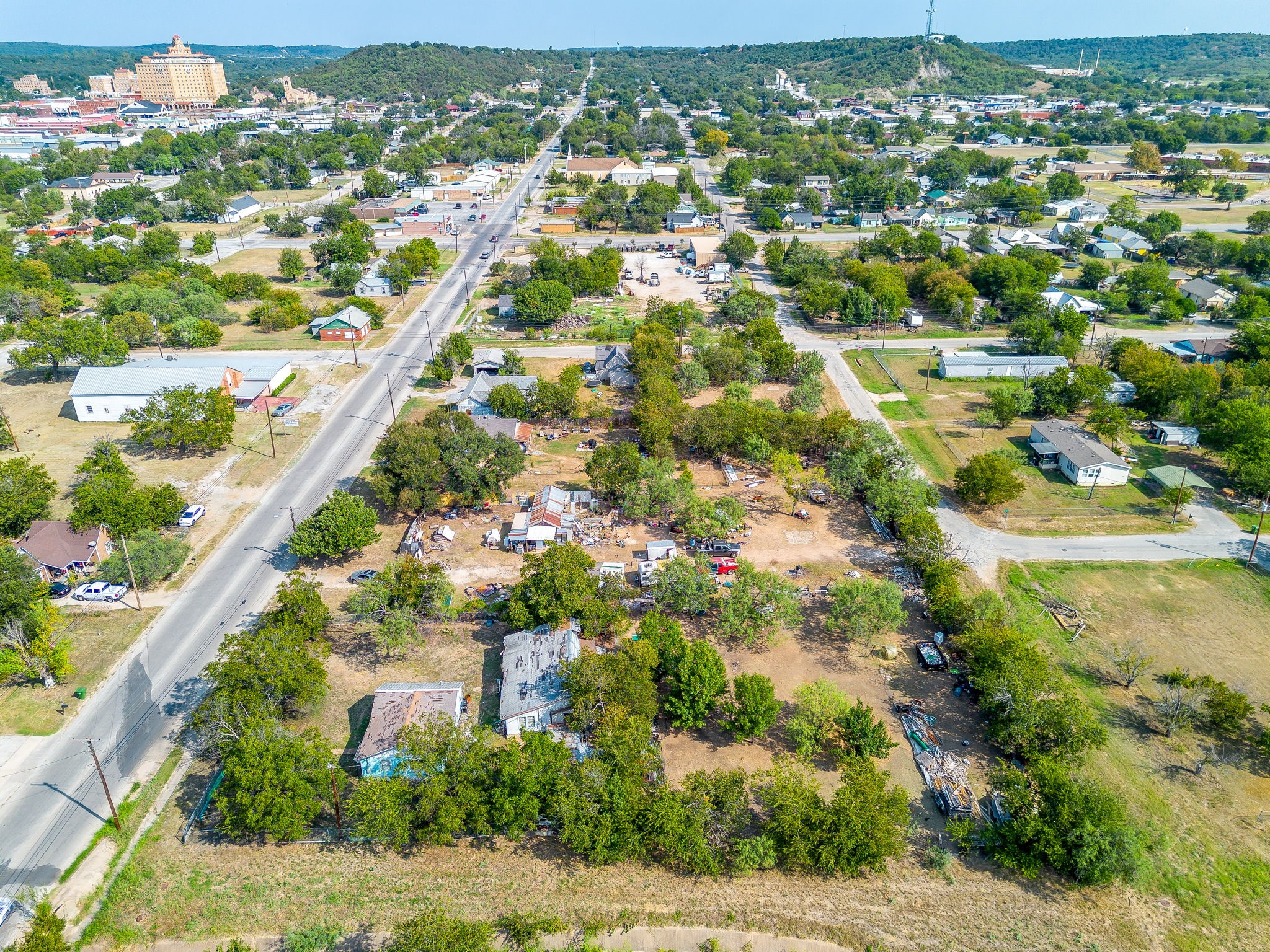 905 6th Avenue SE Mineral Wells TX 76067
