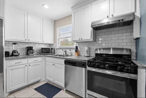 1110 Park Street Arlington TX 76011
