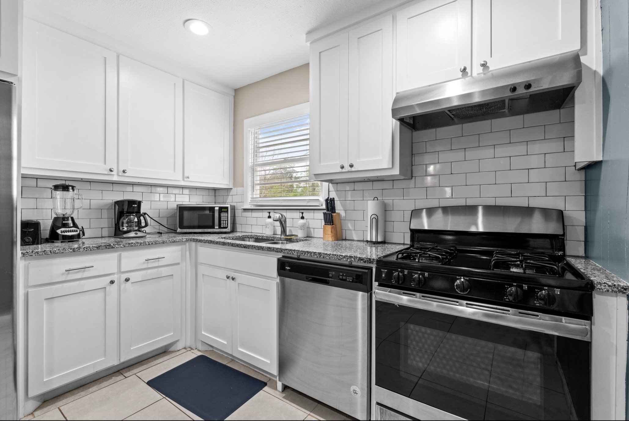 1110 Park Street Arlington TX 76011
