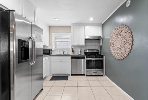 1110 Park Street Arlington TX 76011