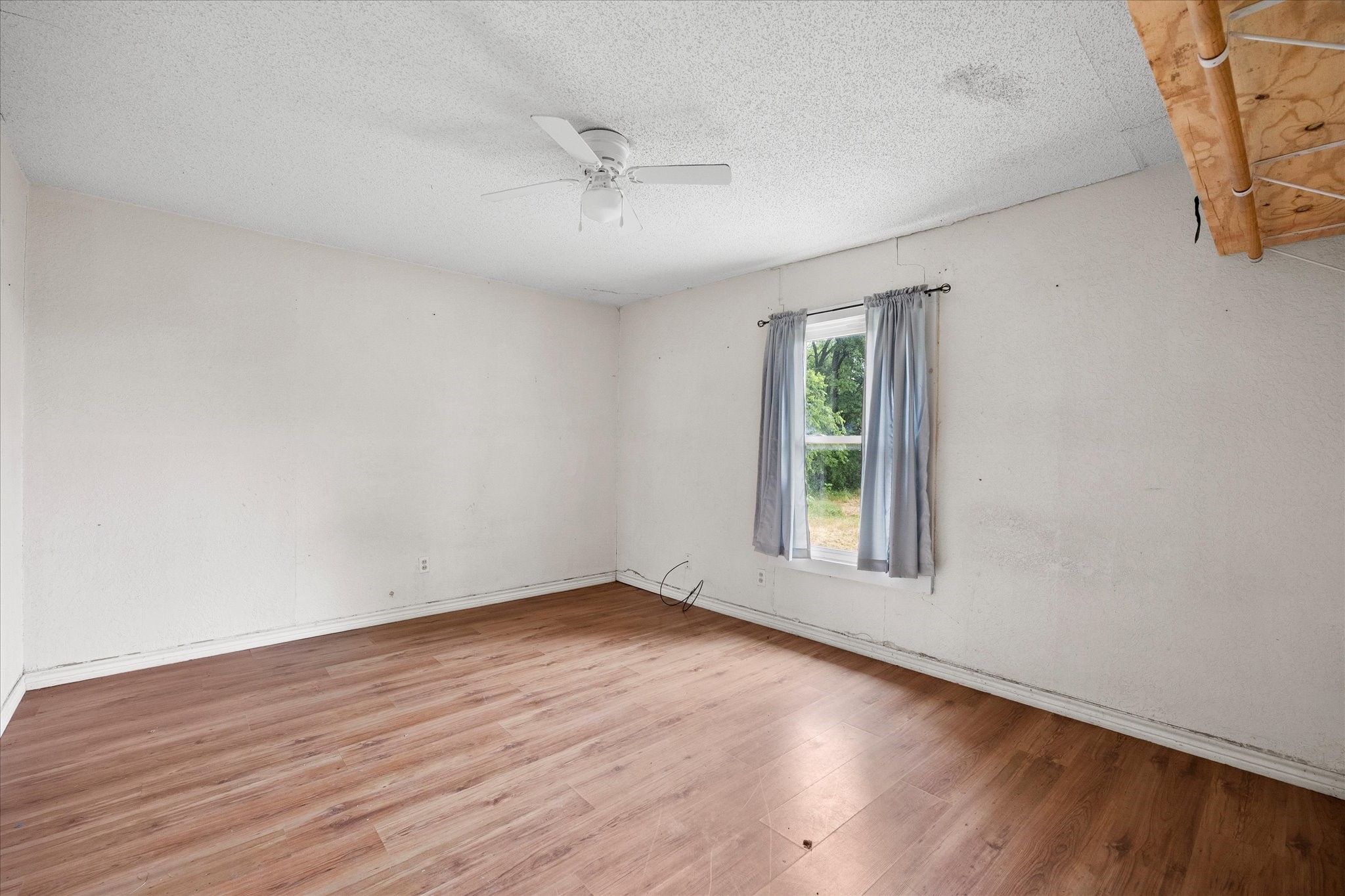 502 S Elm Street Celeste TX 75423