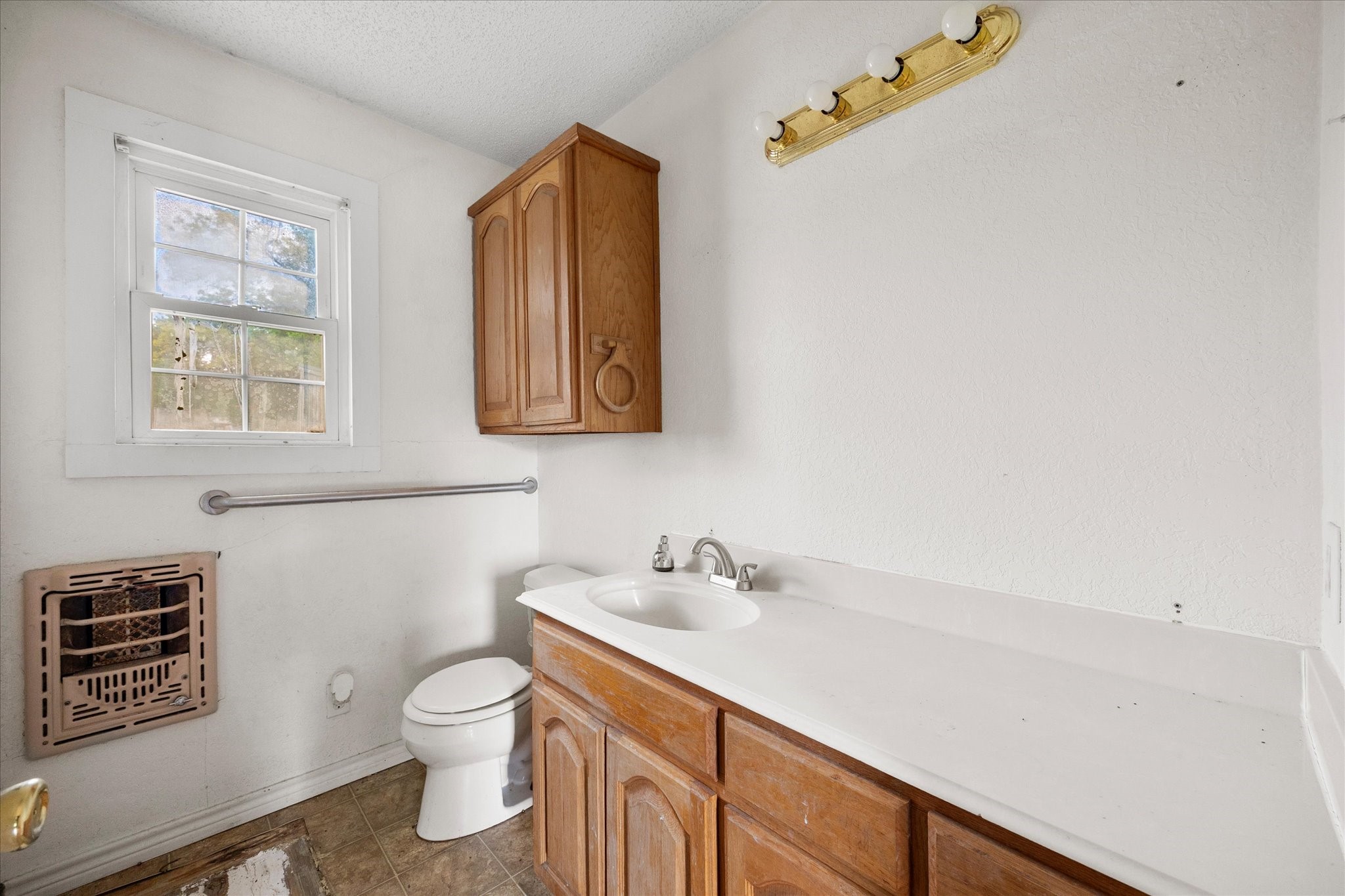502 S Elm Street Celeste TX 75423