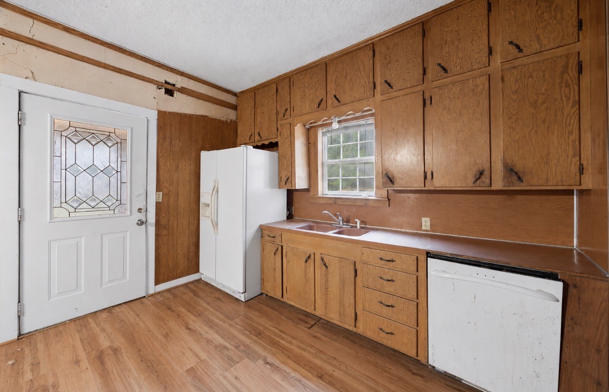502 S Elm Street Celeste TX 75423