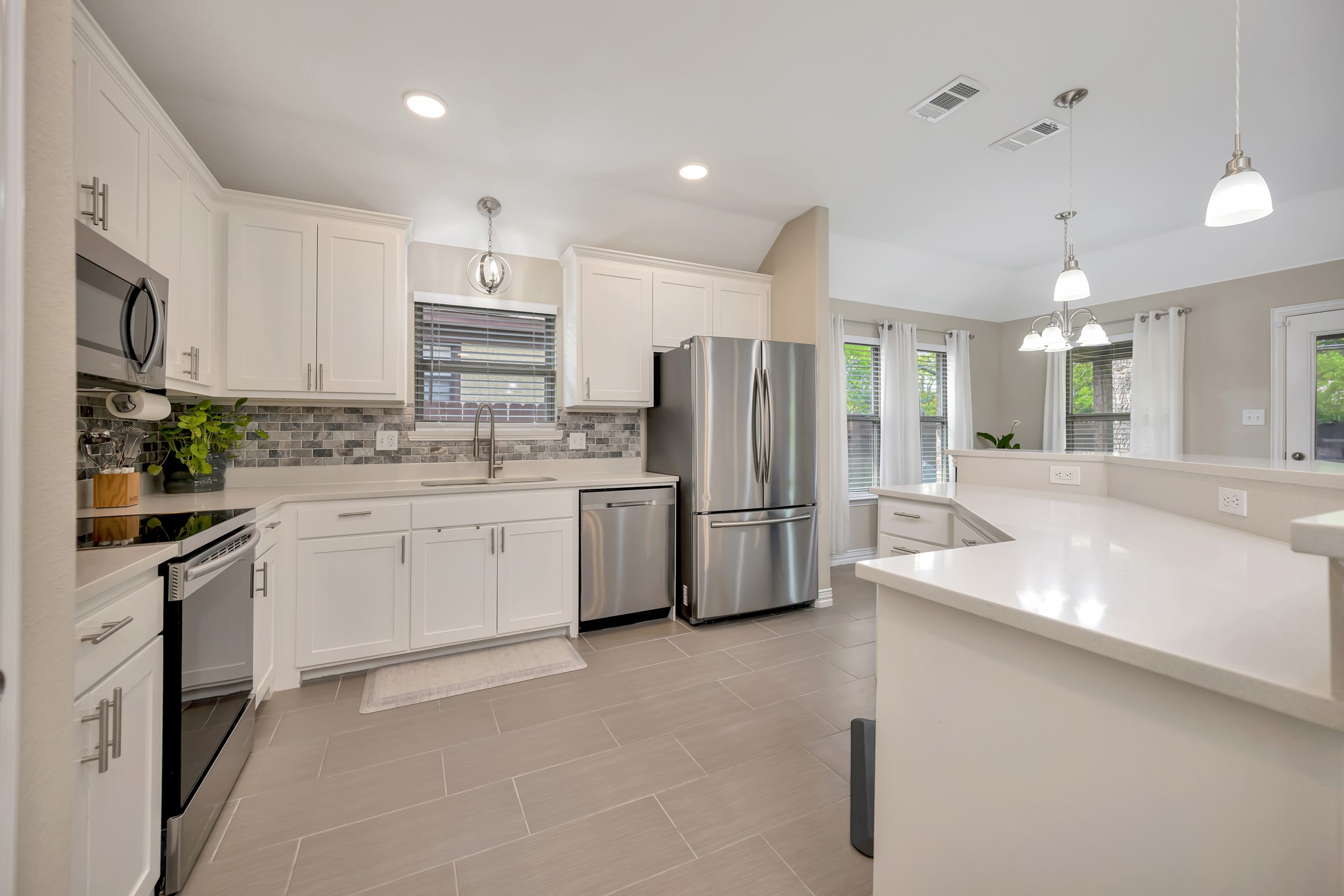 608 Perry Drive White Settlement TX 76108