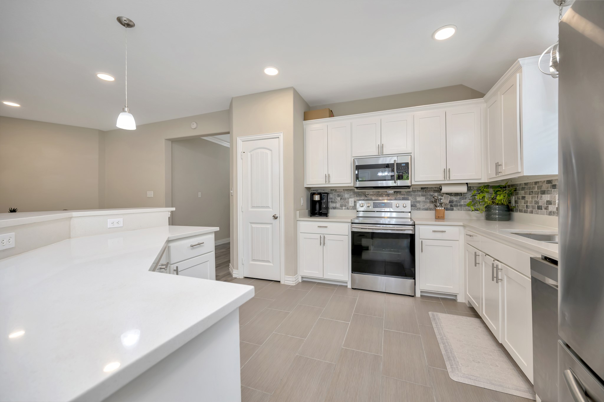 608 Perry Drive White Settlement TX 76108