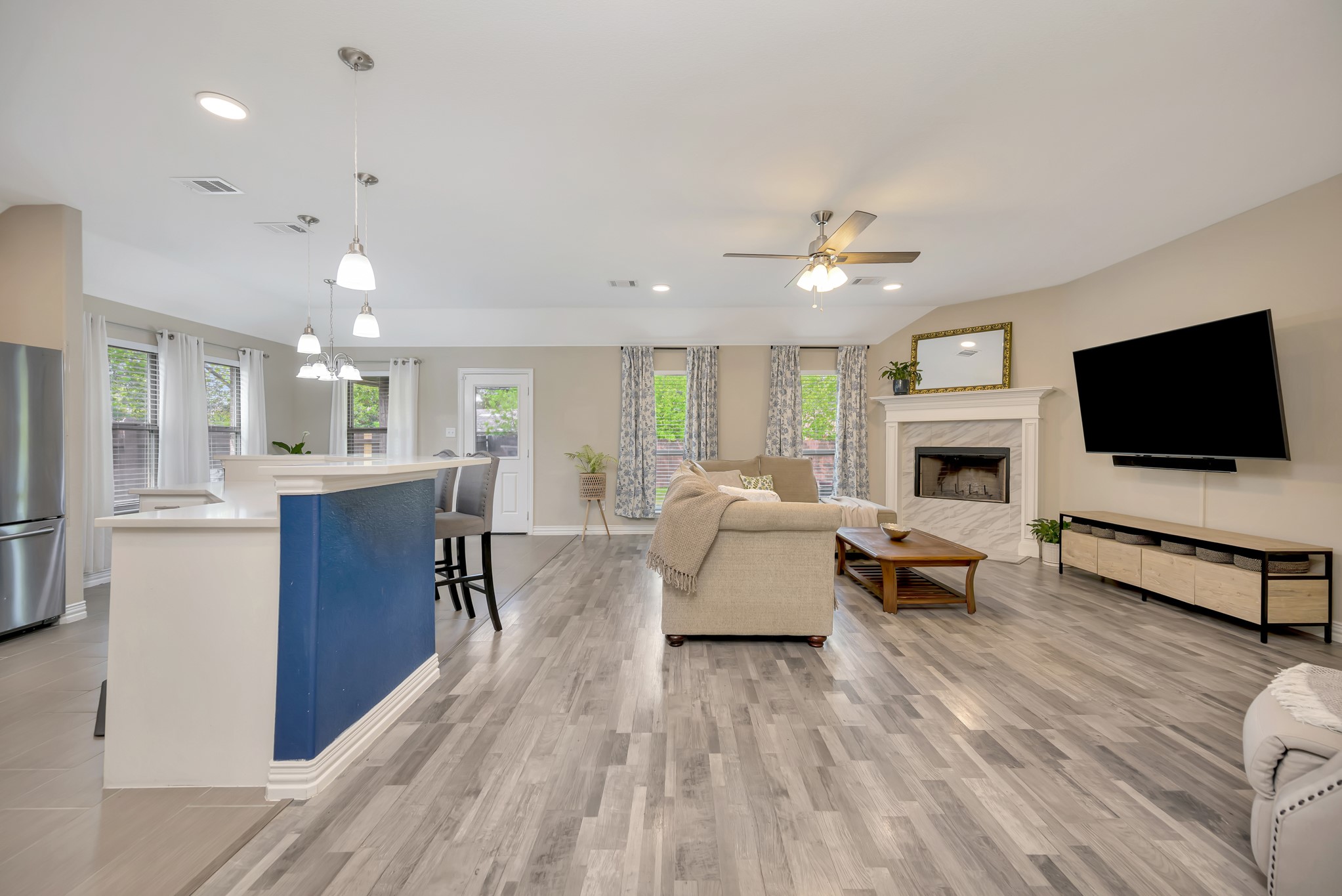 608 Perry Drive White Settlement TX 76108