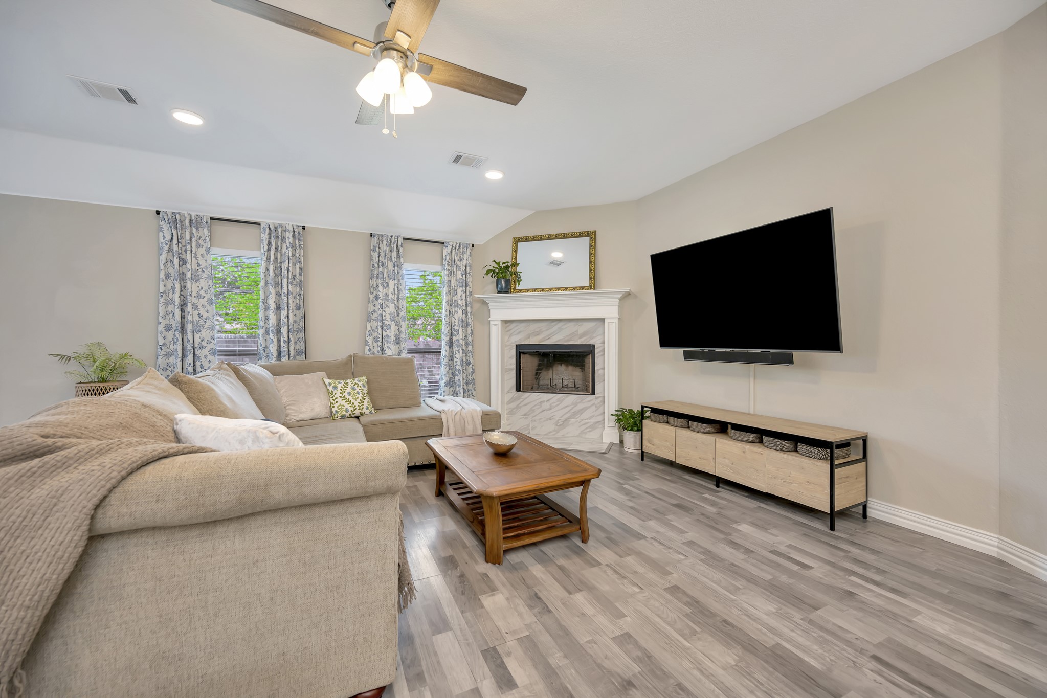 608 Perry Drive White Settlement TX 76108