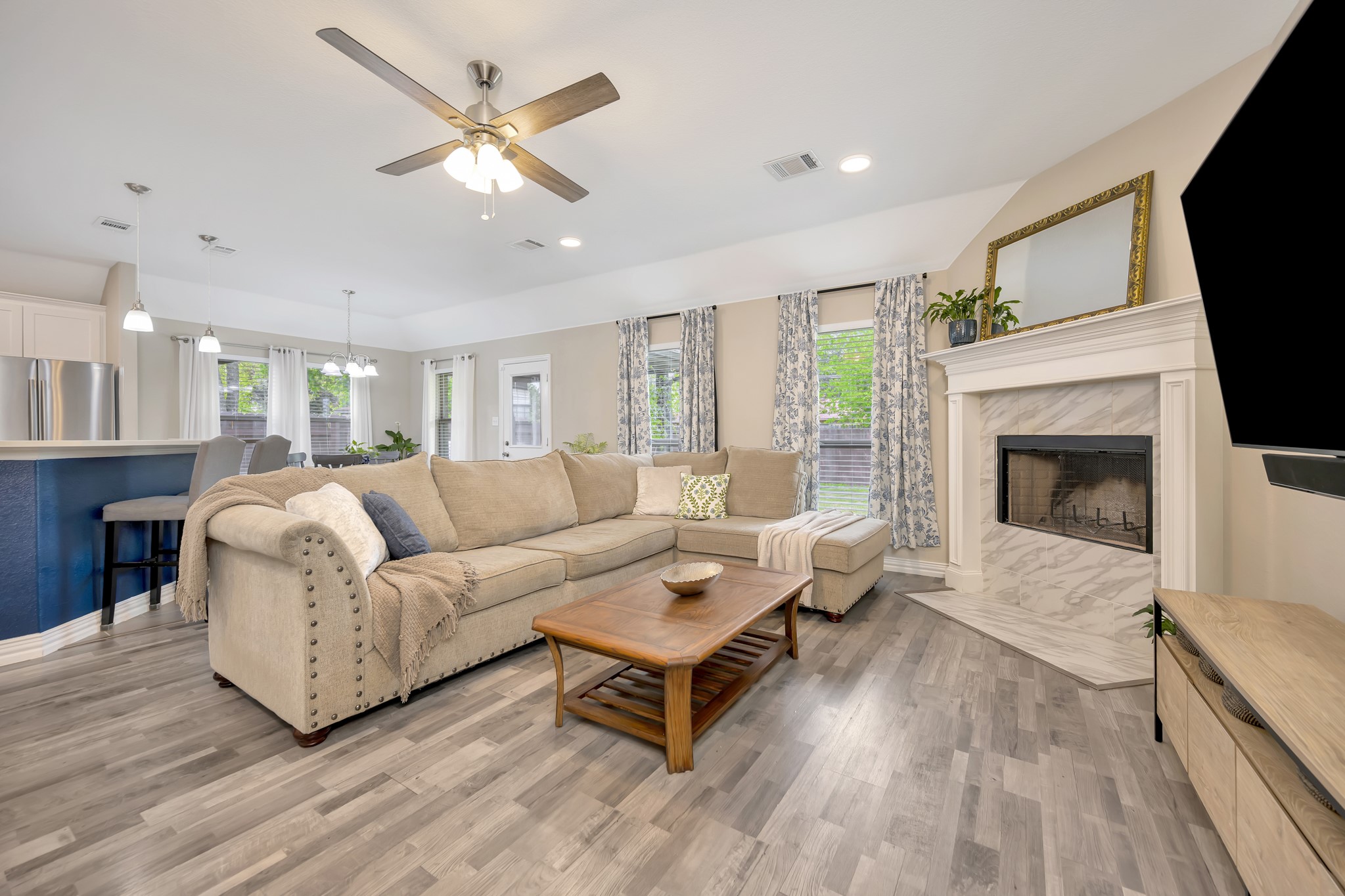 608 Perry Drive White Settlement TX 76108