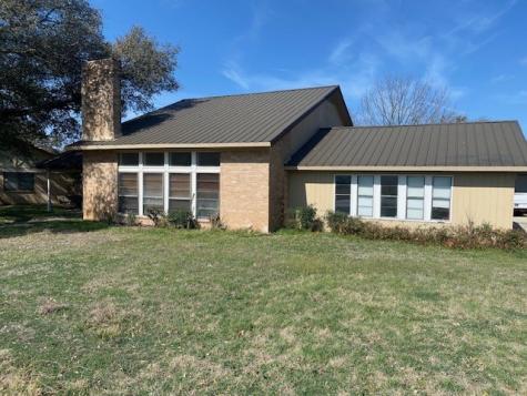 1303 Southgate Drive Brownwood TX 76801