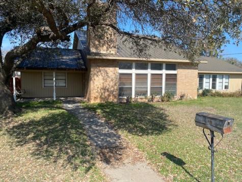 1303 Southgate Drive Brownwood TX 76801