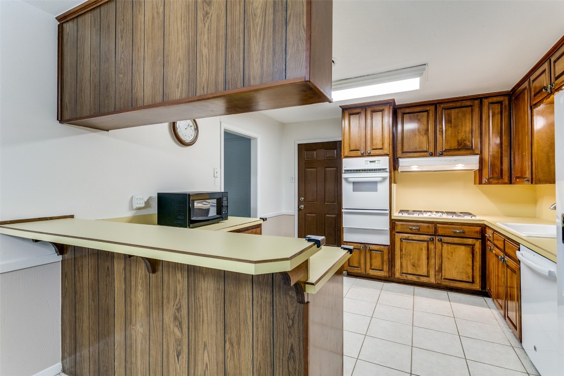 1216 Valentine Street Hurst TX 76053