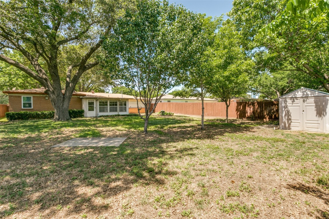 1216 Valentine Street Hurst TX 76053