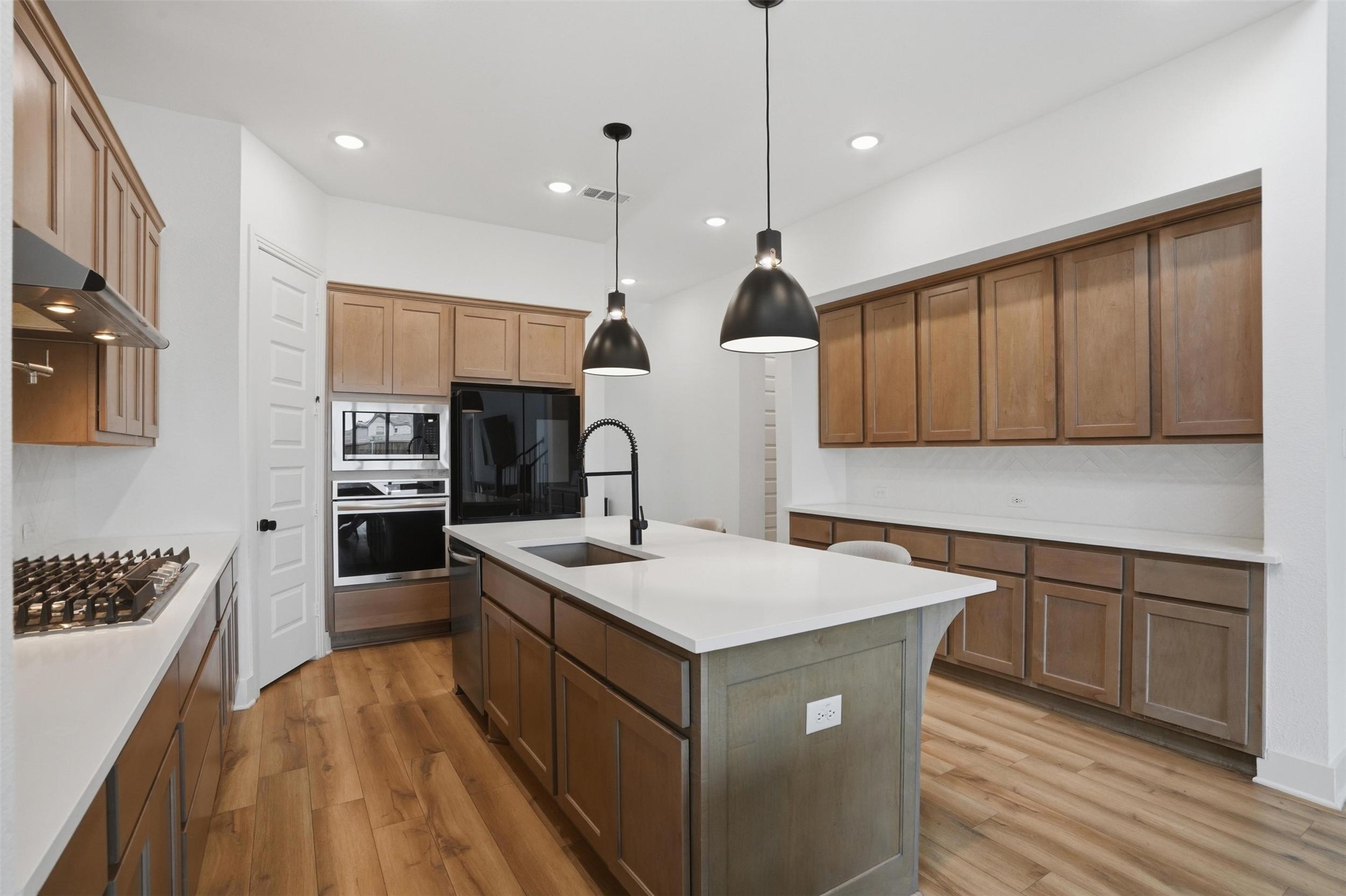 4719 Honeysuckle Court Aubrey TX 76227