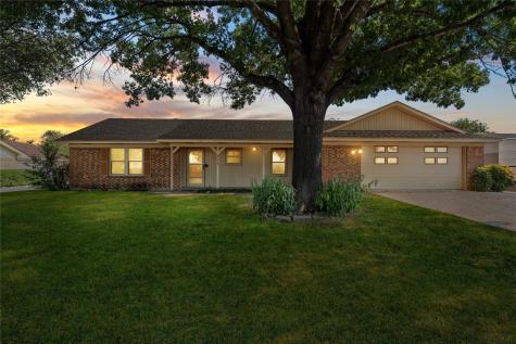 232 Monterrey Drive Hewitt TX 76643