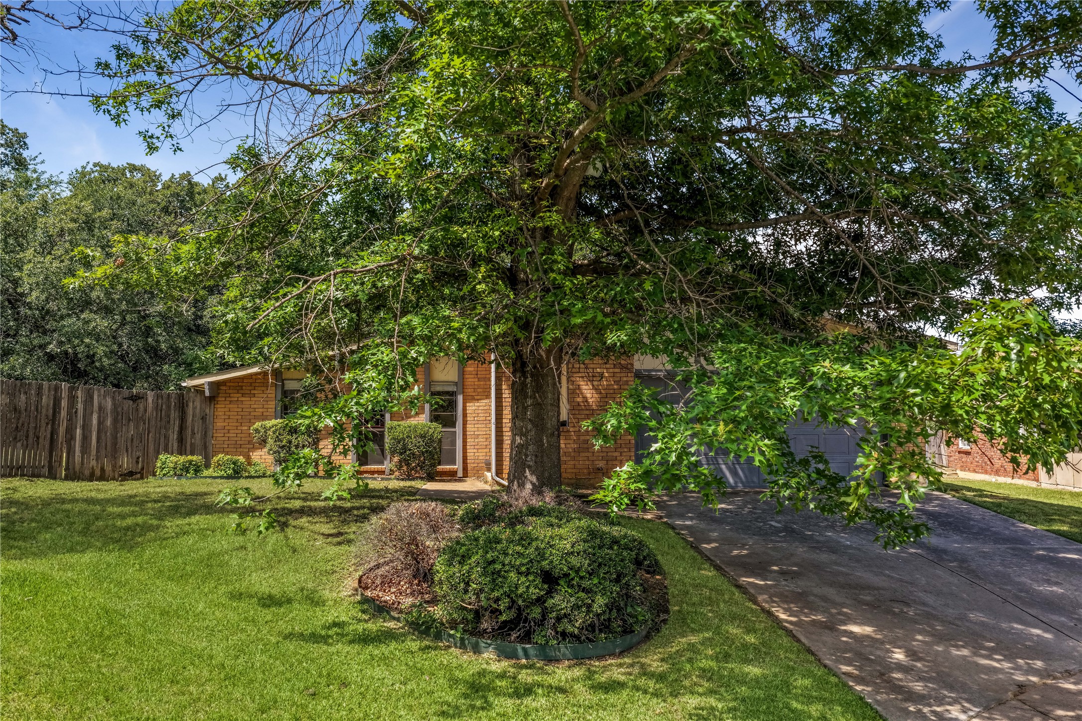 6610 High Country Trail Arlington TX 76016