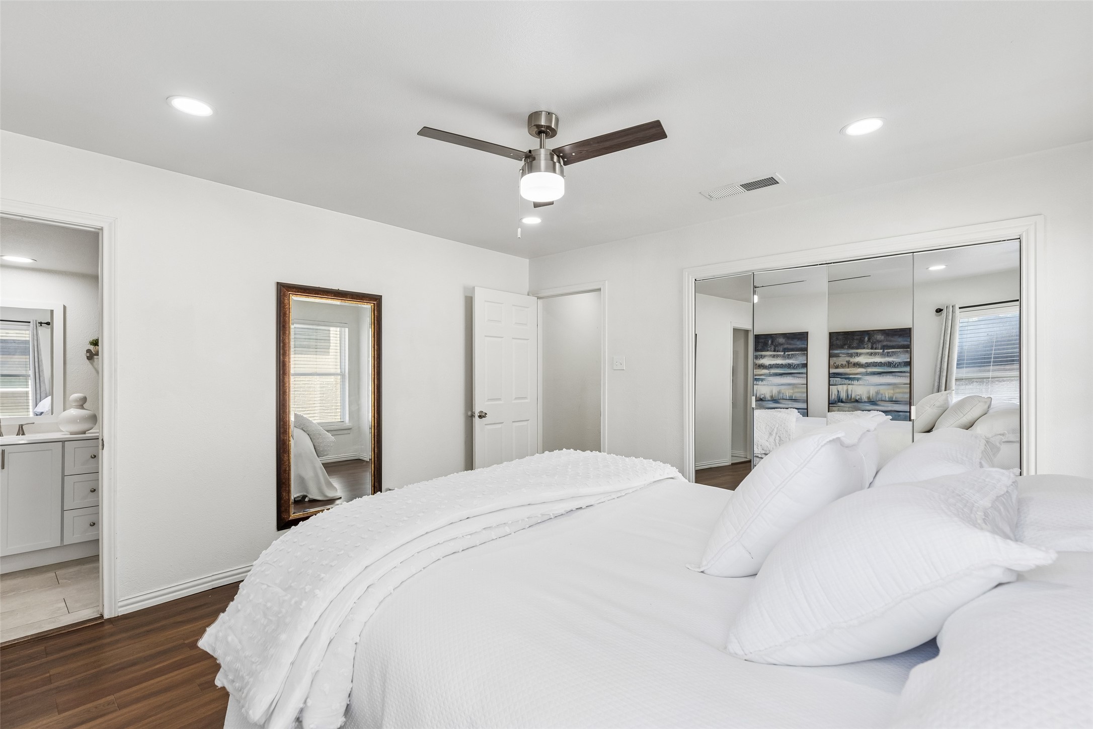 5111 Stoneleigh Avenue Dallas TX 75235