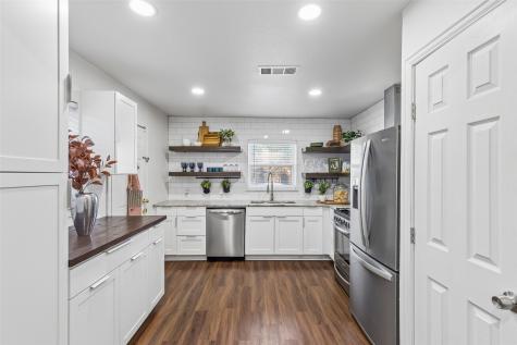 5111 Stoneleigh Avenue Dallas TX 75235