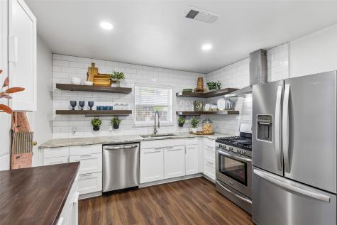 5111 Stoneleigh Avenue Dallas TX 75235