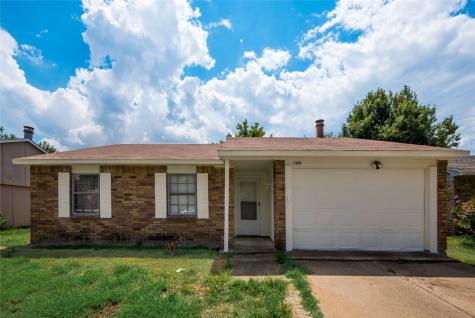 1509 Santa Fe Trail Grand Prairie TX 75052