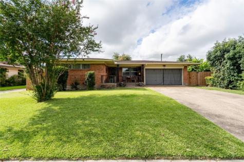 2114 Mockingbird Lane Garland TX 75042