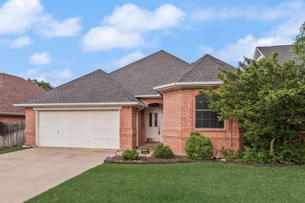 4815 Ashworth Court Arlington TX 76017