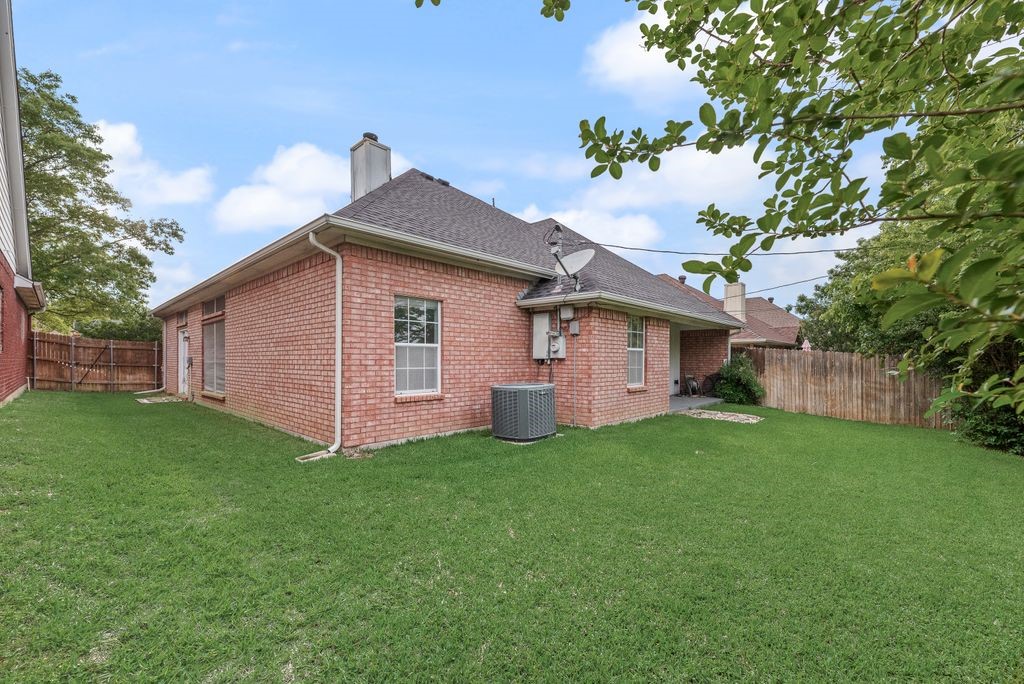 4815 Ashworth Court Arlington TX 76017