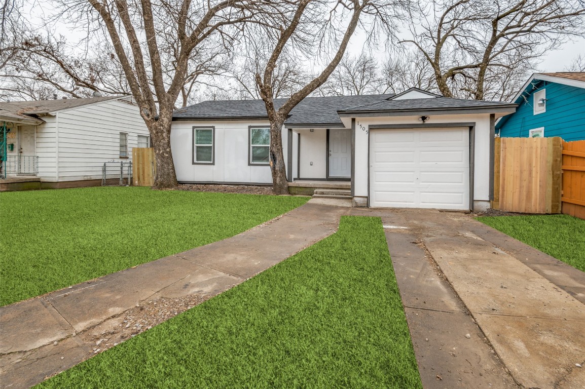 1505 Pine Street Grand Prairie TX 75050