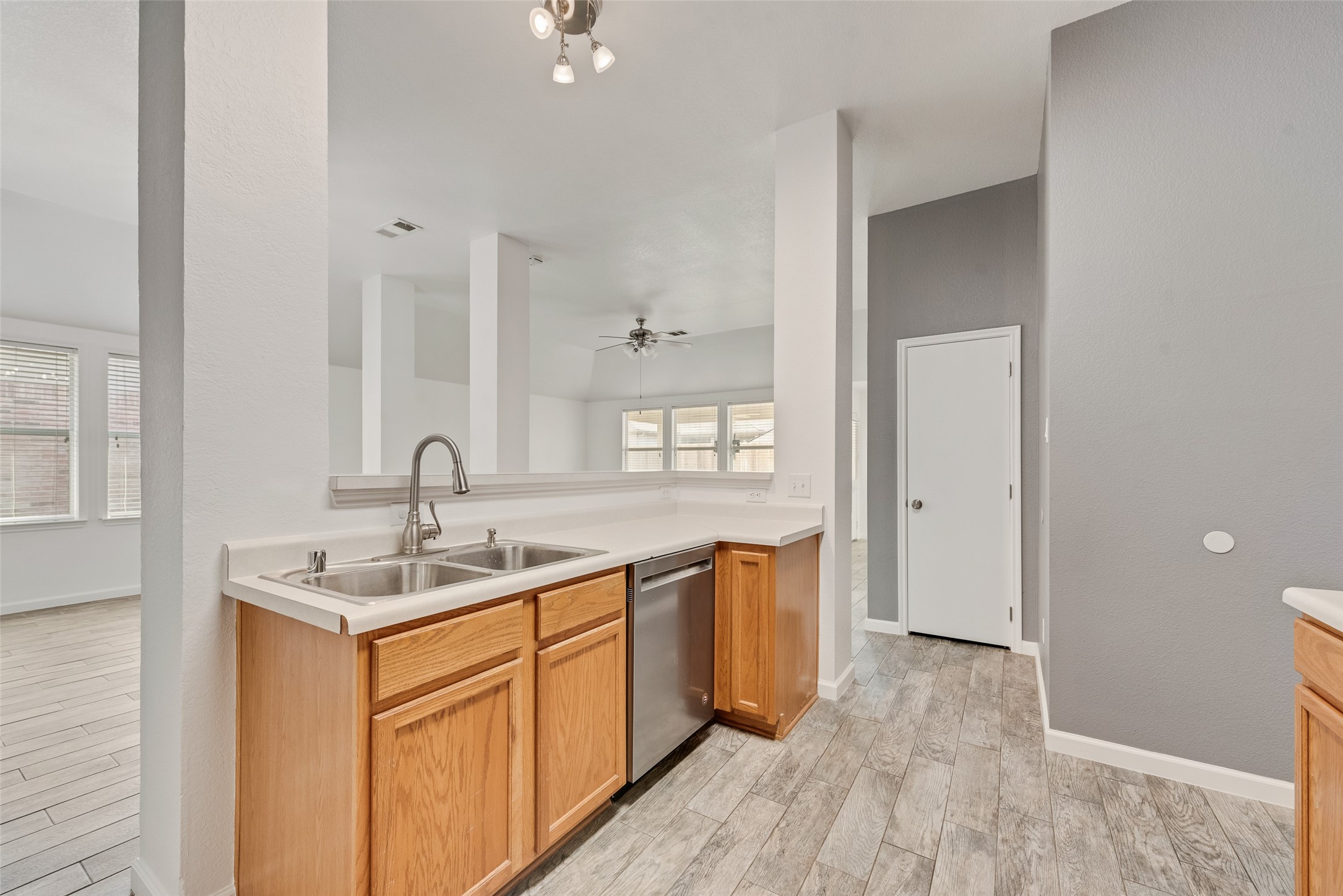 1234 Mallard Creek Aubrey TX 76227