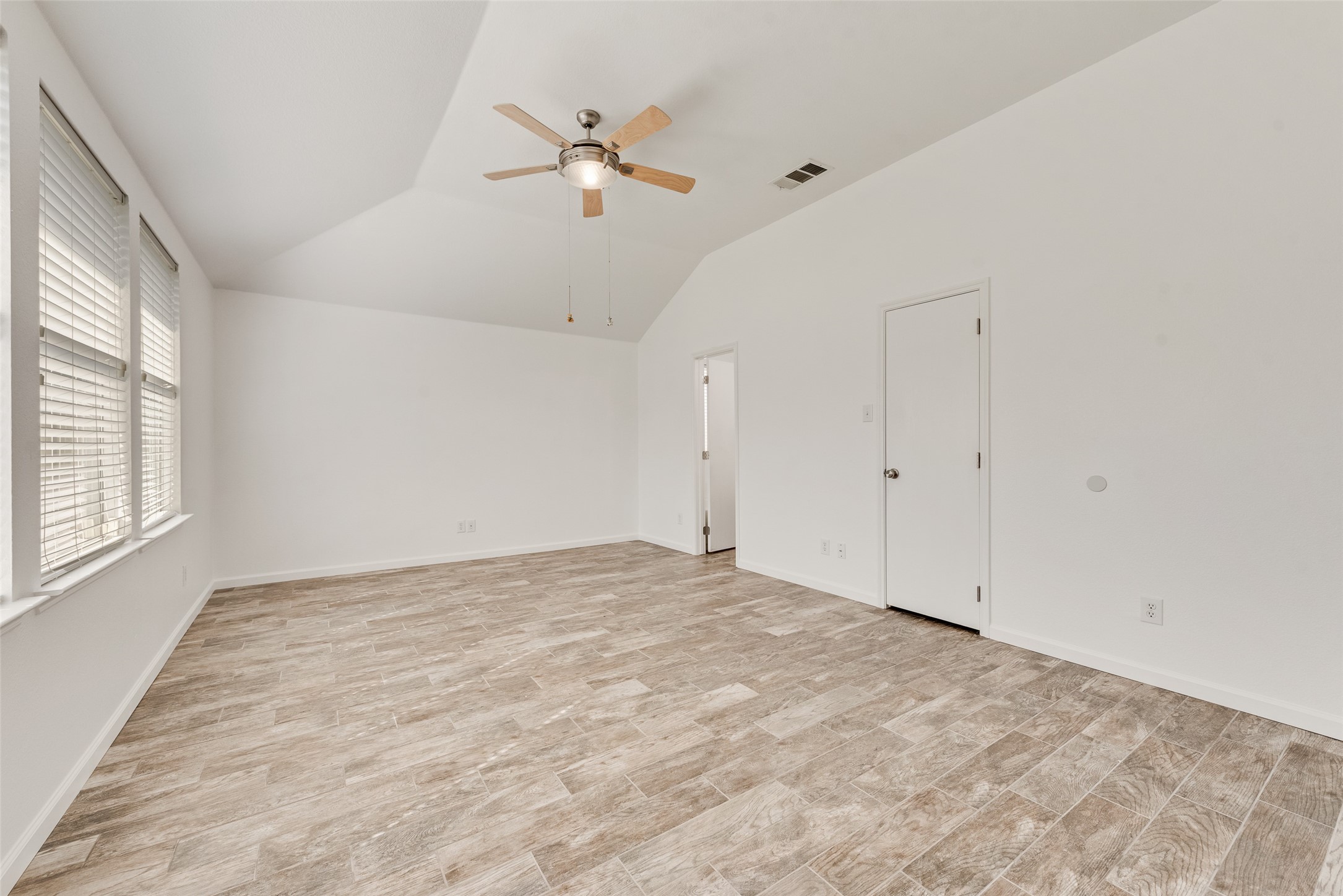 1234 Mallard Creek Aubrey TX 76227