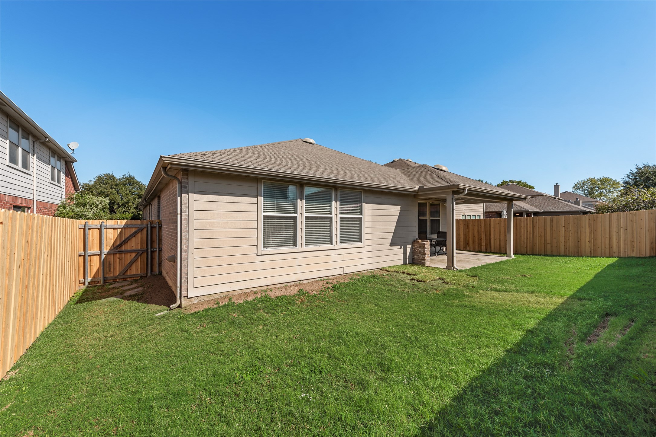 1234 Mallard Creek Aubrey TX 76227