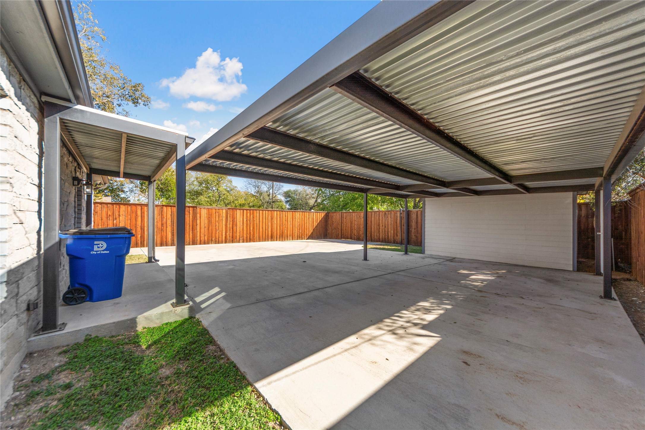 3316 Inwood Road Dallas TX 75235