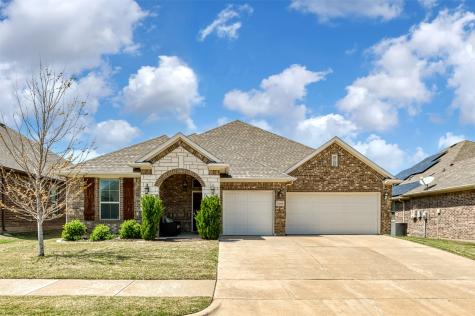 1664 Laramie Lane Burleson TX 76028
