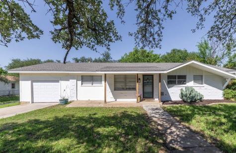 3904 3rd Street Brownwood TX 76801