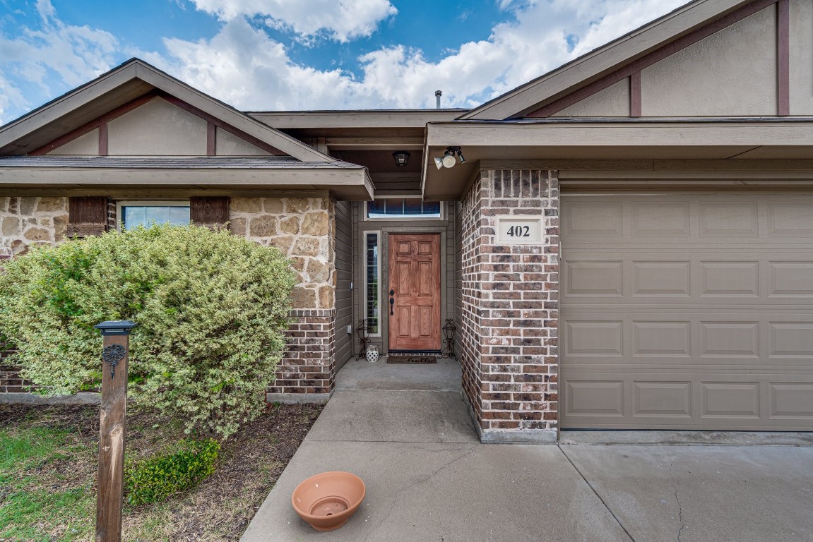 402 Cotton Bend Trail Venus TX 76084
