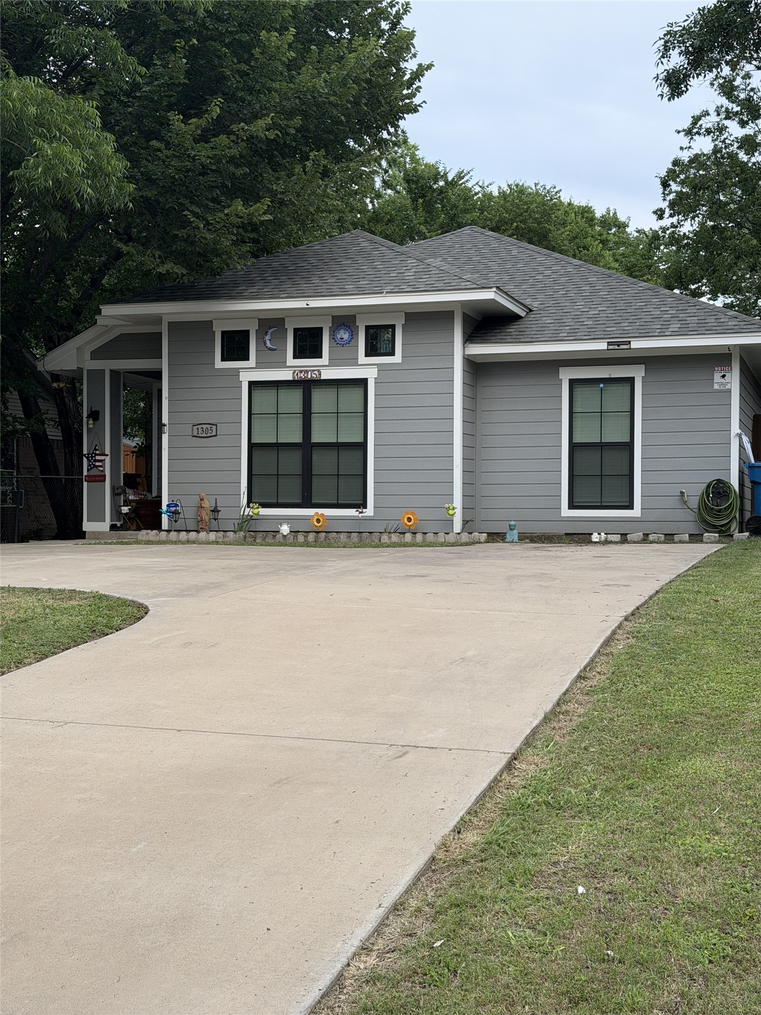 1305 E 6th Avenue Corsicana TX 75110
