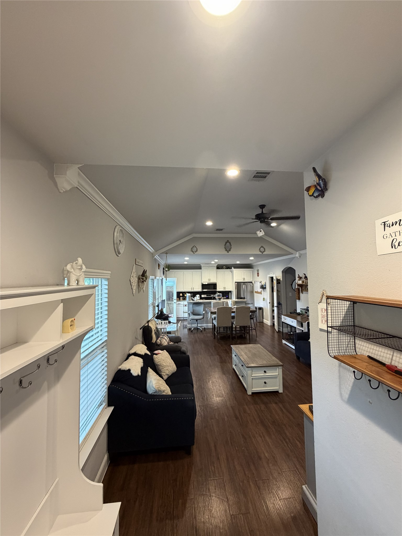 1305 E 6th Avenue Corsicana TX 75110