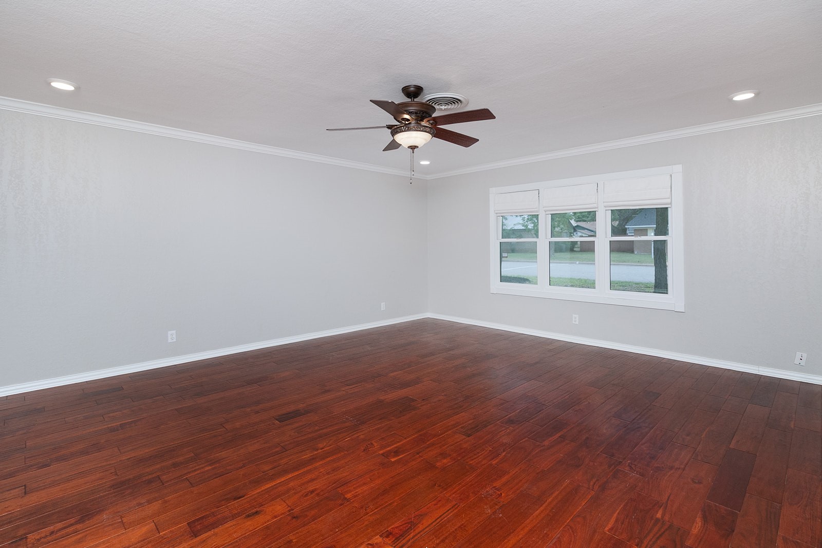 2103 S High Street Brady TX 76825